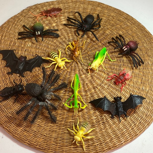 Other - Halloween Lot of Creepy Crawlies Decorative Insects